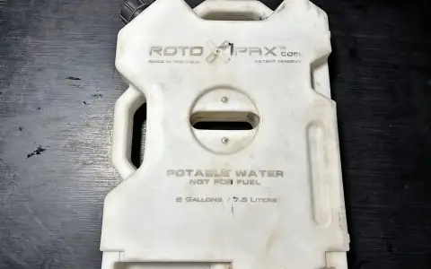 Rotopax 2-Gallon Water Container