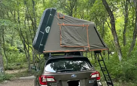 Tuff Stuff Alpha 3-person rooftop tent