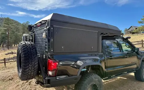 AluCab Canopy Camper