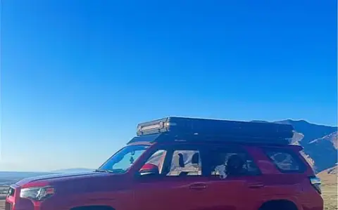 Freespirit Evolution V2 hardshell Rooftop Tent