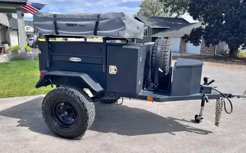 Smittybilt Scout off-road overlanding/RTT camping 