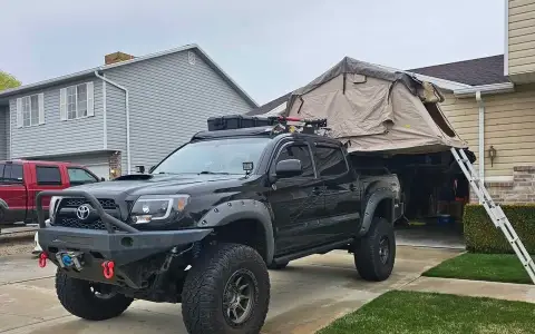 Smittybilt rooftop tent