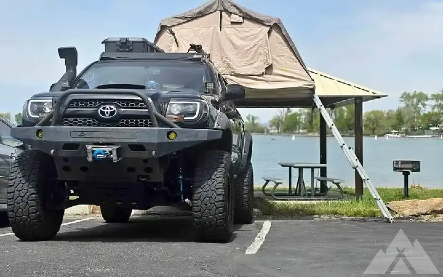Smittybilt rooftop tent
