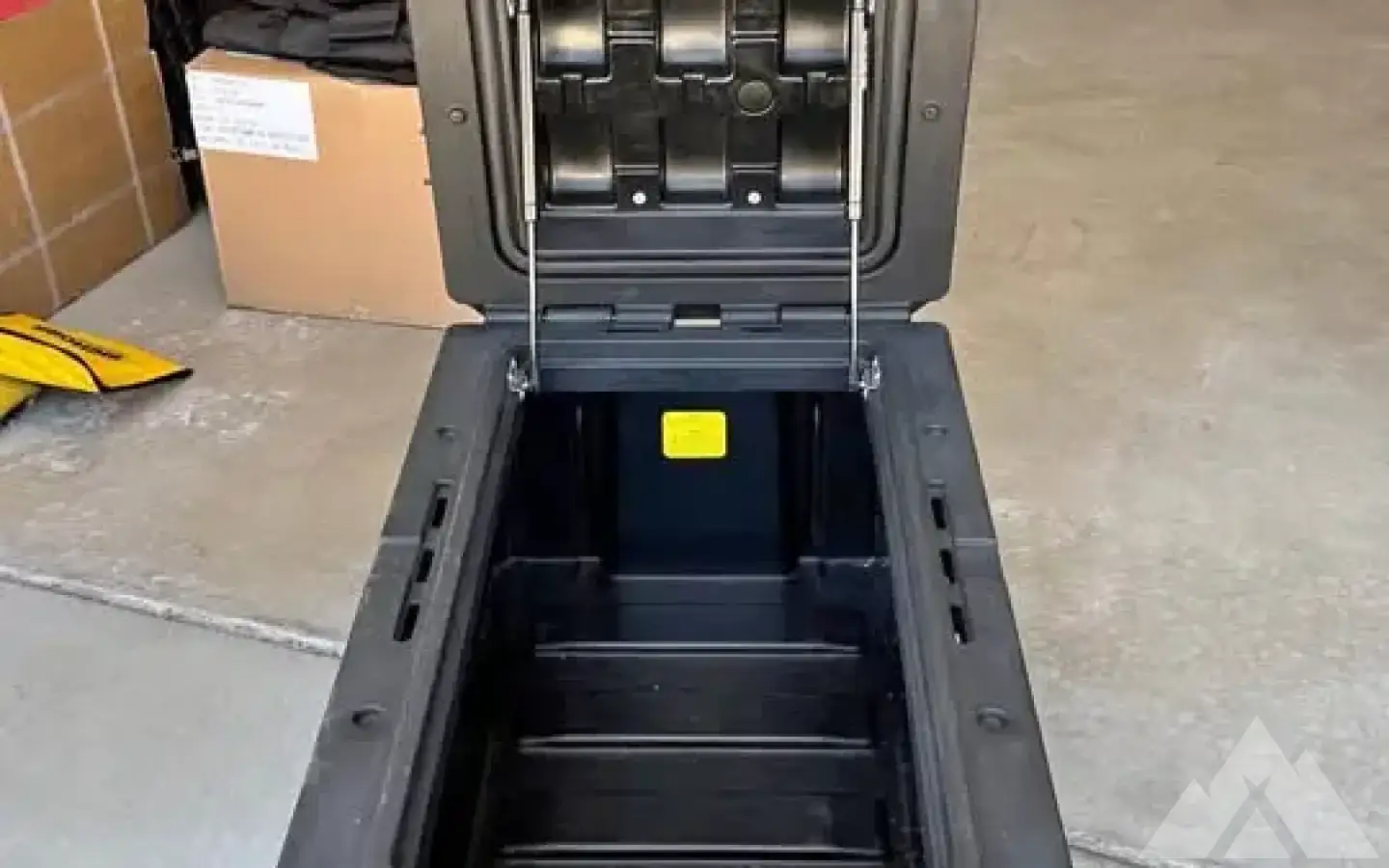 Roam 86L Case