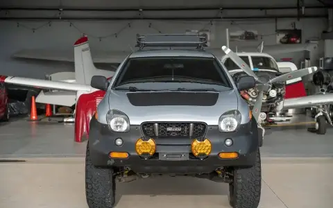 1999 Isuzu VehiCROSS