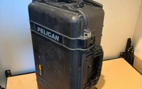 Pelican 1510 case with dividers great condition