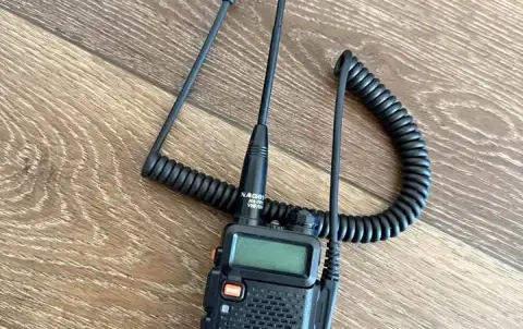 BAOFENG UV-5R Walkie Talkie Radio