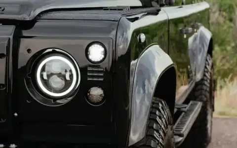 1999 Land Rover Defender 110