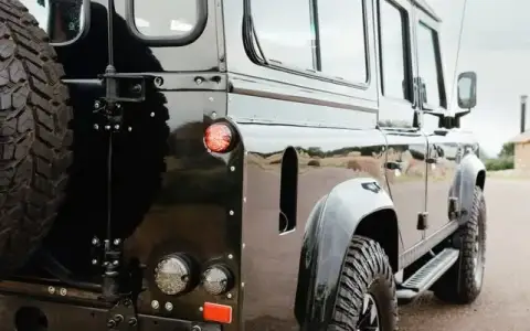 1999 Land Rover Defender 110