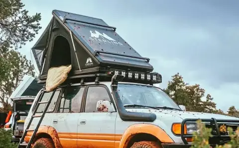 Sterling Aluminum Rooftop tent