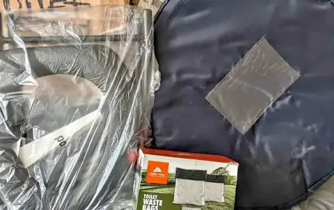 Camping Toilet Set-Privacy tent-Seat-Bags