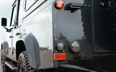 1999 Land Rover Defender 110