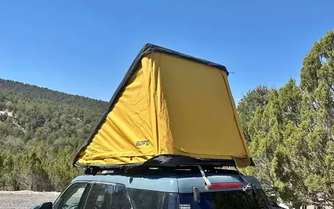 Go Fast Camper Superlight rooftop tent