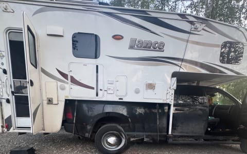 Big Boy Lance Truck Camper w/2 Slides