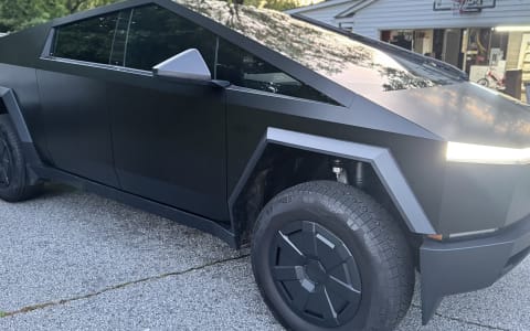 Cybertruck 4X4 Camper