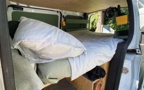 Cozy Camper Van – Road Trip Ready Adventure Van!