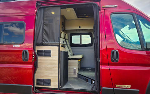 2021 Winnebago Solis | Roof Tent Sleeps 4