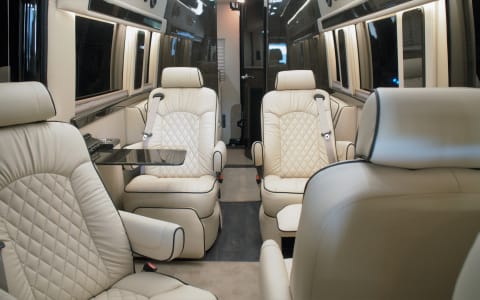 2023 Mercedes Ultimate Coach