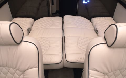 2023 Mercedes Ultimate Coach