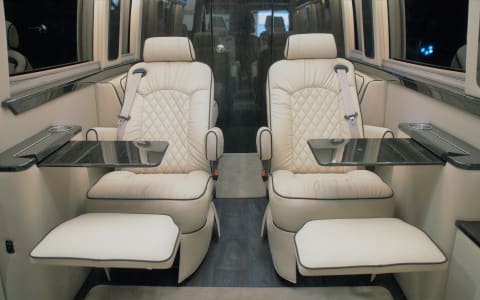 2023 Mercedes Ultimate Coach