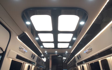2023 Mercedes Ultimate Coach
