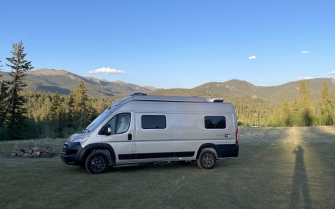 Vista Vagabond | Noovo Pop Campervan for 4 | Off-G