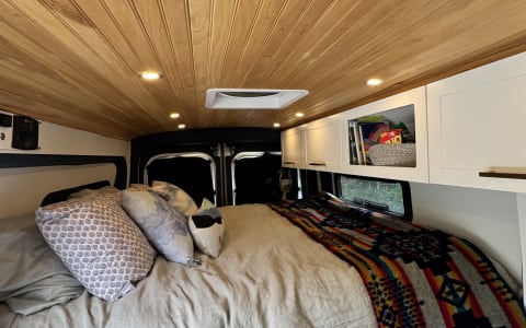 VanWylder, an elevated camping experience