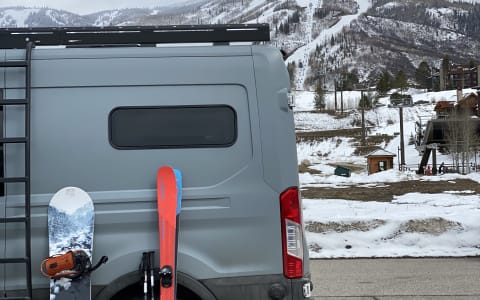 VanWylder, an elevated camping experience