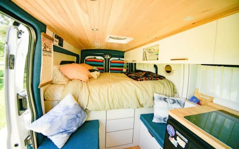 VanWylder, an elevated camping experience