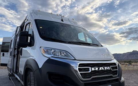 The Yonder Van! 2023 Solis Off-Grid Adventure-Read