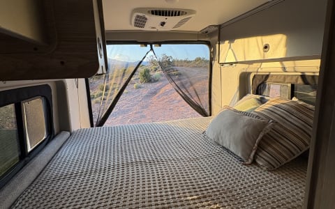 The Yonder Van! 2023 Solis Off-Grid Adventure-Read
