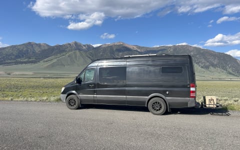The Flying-V Off Grid Campervan
