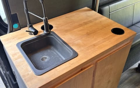The Flying-V Off Grid Campervan