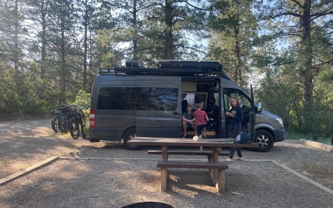 Sight Seeing Family Camper Sight Seeing Family Camper