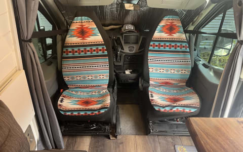 VAN-A-WHITE (Pet & Mtn Bike Friendly)