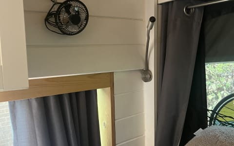 VAN-A-WHITE (Pet & Mtn Bike Friendly)