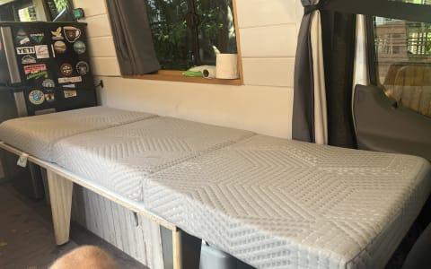 VAN-A-WHITE (Pet & Mtn Bike Friendly)