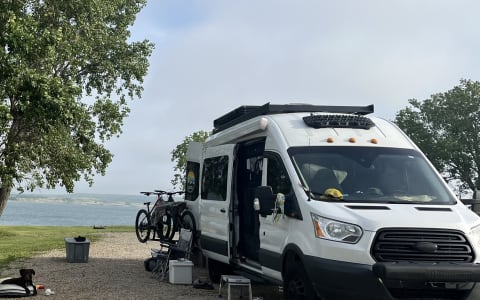 VAN-A-WHITE (Pet & Mtn Bike Friendly)