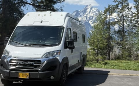 Wanda the Wandervan - A 2025 Winnebago Solis PX