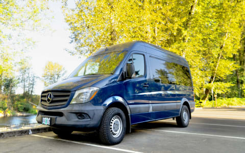 2016 Sprinter - Family and Pet Friendly Adventure 
