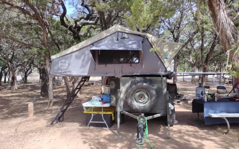 Overlanding trailer with rooftop tent