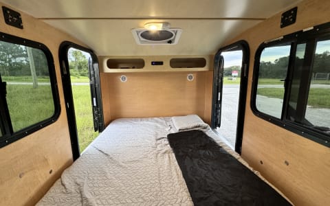 2025 Hiker Highway Deluxe Travel Trailer