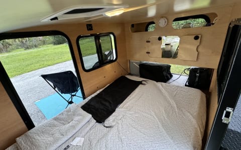 2025 Hiker Highway Deluxe Travel Trailer