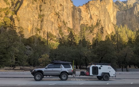 Off grid Adventure Camper! Sleeps 4
