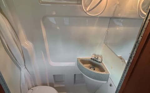 Urban RV-The Mobile Apt