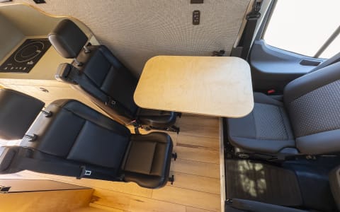 Ganesh – 4 Seatbelts - 18ft Ford Transit Hi Roof Ganesh – 4 Seatbelts - 18ft Ford Transit Hi Roof