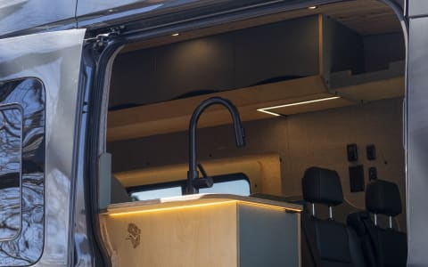Ganesh – 4 Seatbelts - 18ft Ford Transit Hi Roof Ganesh – 4 Seatbelts - 18ft Ford Transit Hi Roof