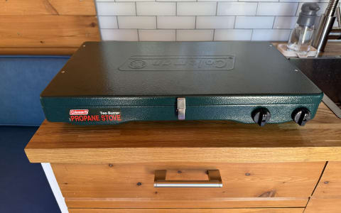 van Beethoven: Relaxing Boho vibes, seats 3