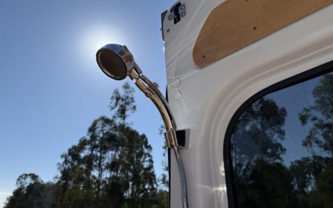van Beethoven: Relaxing Boho vibes, seats 3