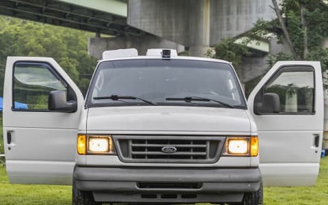 Compact Adventure Van – Drive, Park, Sleep Anywher